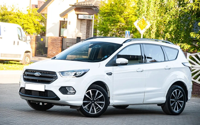 Ford Kuga cena 69990 przebieg: 93000, rok produkcji 2018 z Nowe Warpno małe 631